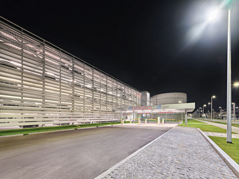 P44 Parkhaus Flughafen Muenchen